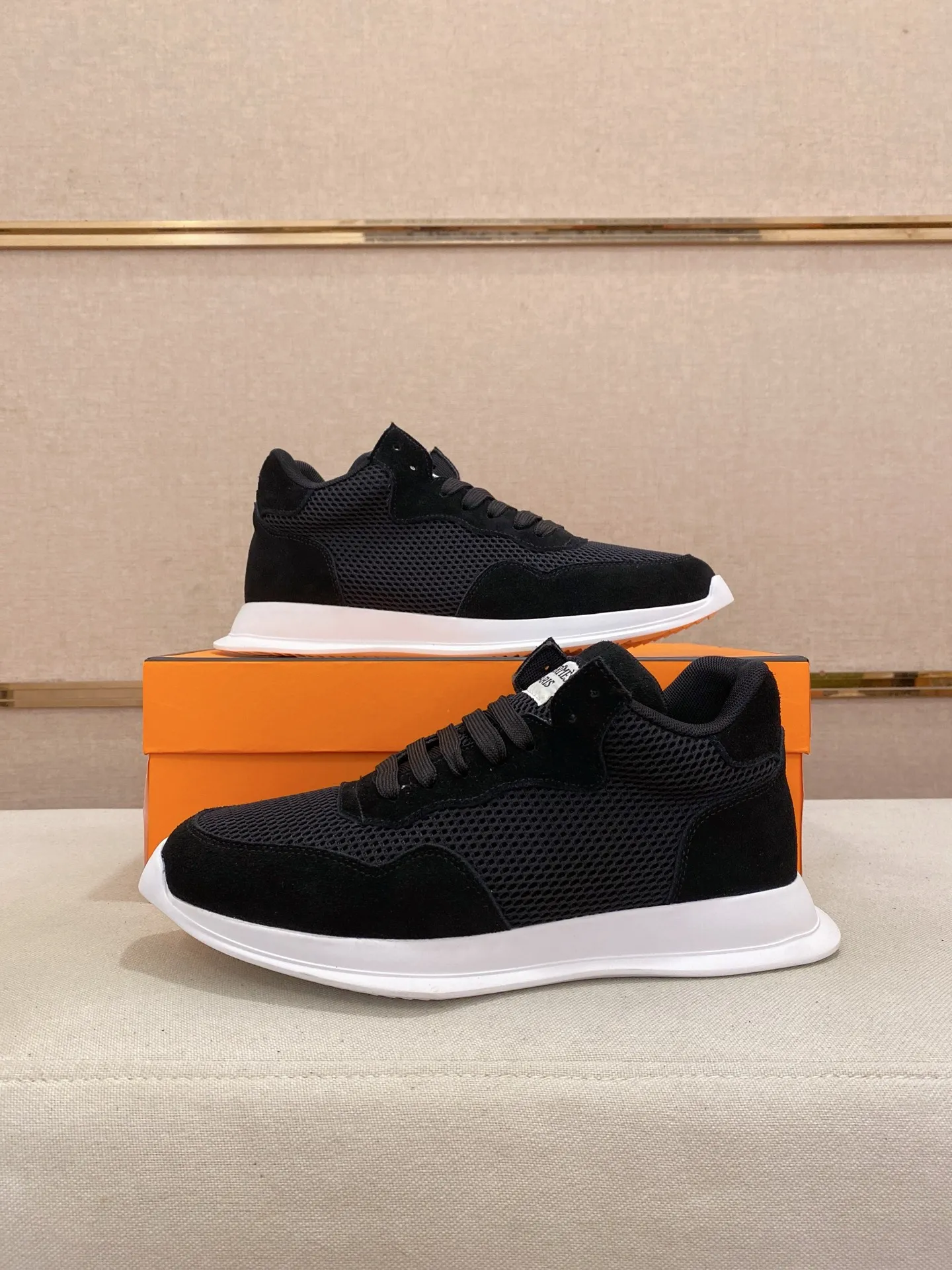 Men's clothing and shoes💰: 420💰《HERMES》【Classic Original Version】Hermès; Top 🔝 Purchasing Agency 🔍🔍Latest 🇺🇸Sold simultaneously at counters, original imported from Italy ▲▲ suede cowhide Equipped with breathable mesh ▲▲Exquisite workmanship (breathable mesh imported from Italy) sole: original sole provided by the original factory, ⚠️exclusive double-layer activity·TPR·rubber·combined molded outsole; Code number: 38-44